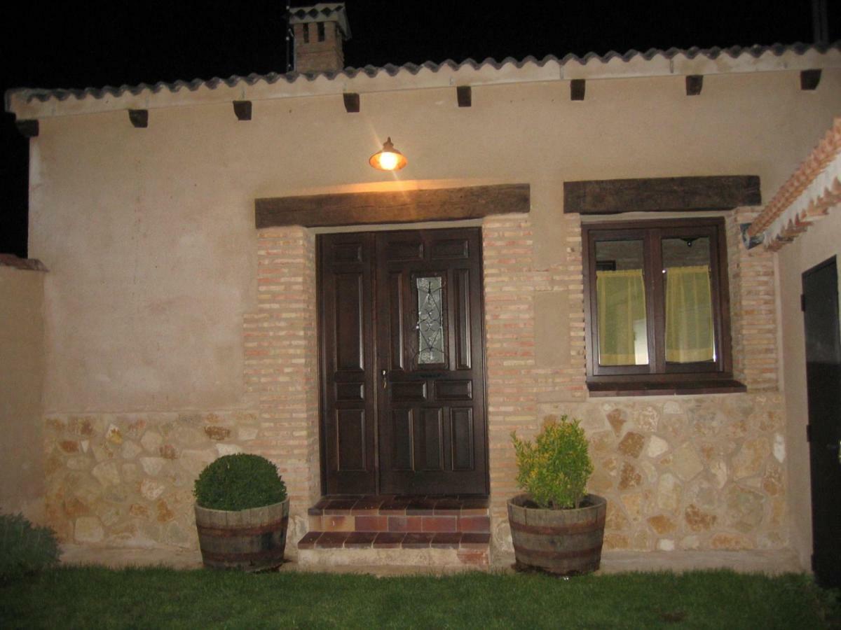 Casa Rural La Casa De Los Pollos Turrubuelo 外观 照片